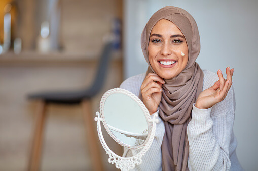 حلول ونصائح لكي ترتوي بشرتك المفتقرة للترطيب في الصيف 